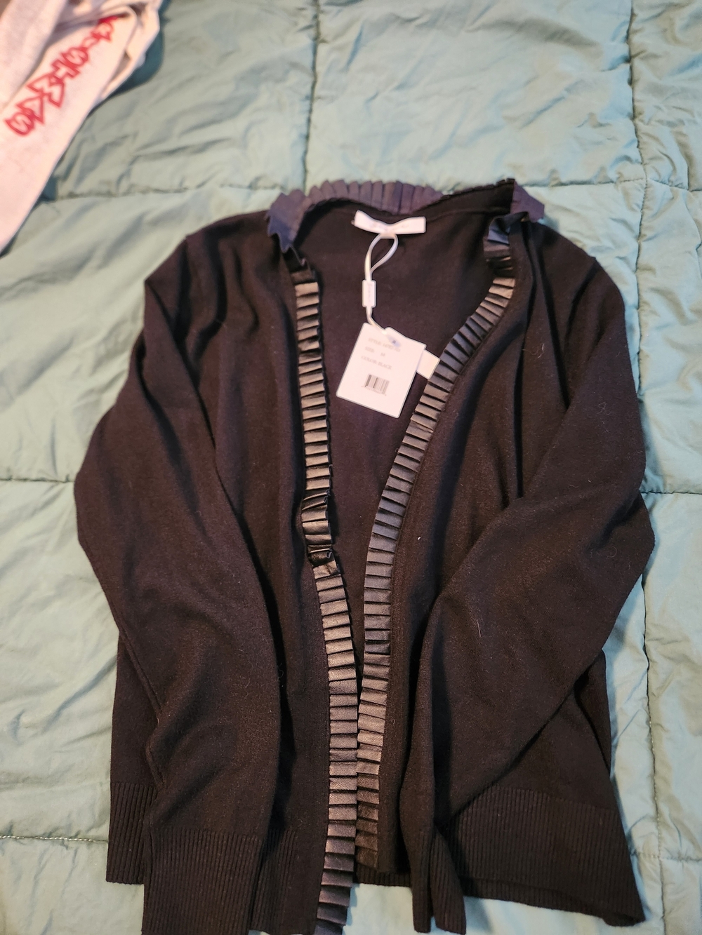 Sioni Black Men's Cardigan with Pleated Trim